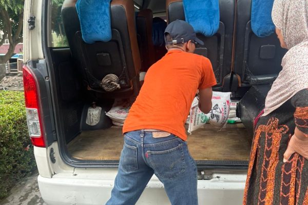 DNT Dalihan Natolu Bhineka Tunggal Ika Salurkan Bantuan untuk Korban Bencana Takengon