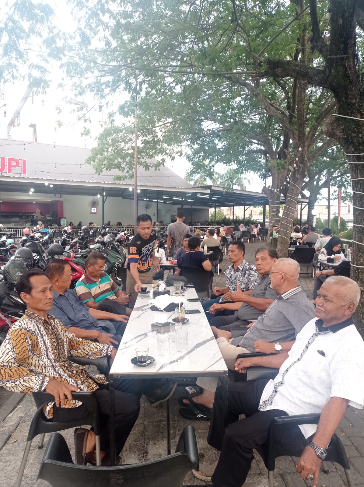 DNT Bhineka Tunggal Ika Temui Ketua Partai Gema Bangsa Madina, Konsolidasi Kebangsaan dan Arah Gerakan Politik Daerah Menguat